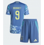 Ajax Brian Brobbey #9 Udebanetrøje Børn 2024-25 Kortærmet (+ Korte bukser)