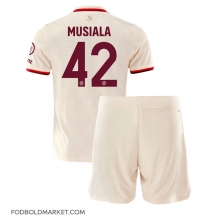 Bayern Munich Jamal Musiala #42 Tredjetrøje Børn 2024-25 Kortærmet (+ Korte bukser)