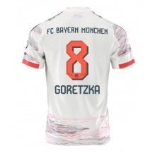 Bayern Munich Leon Goretzka #8 Udebanetrøje 2025-26 Kortærmet