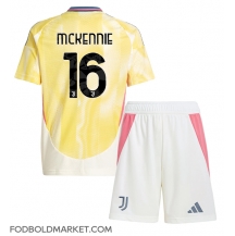 Juventus Weston McKennie #16 Udebanetrøje Børn 2024-25 Kortærmet (+ Korte bukser)