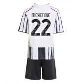 Juventus Weston McKennie #22 Hjemmebanetrøje Børn 2025-26 Kortærmet (+ Korte bukser)