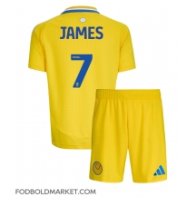 Leeds United Daniel James #7 Udebanetrøje Børn 2024-25 Kortærmet (+ Korte bukser)