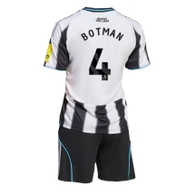 Newcastle United Sven Botman #4 Hjemmebanetrøje Børn 2025-26 Kortærmet (+ Korte bukser)