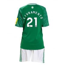 Newcastle United Tino Livramento #21 Udebanetrøje Børn 2025-26 Kortærmet (+ Korte bukser)