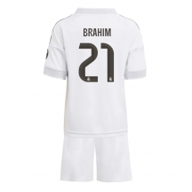 Real Madrid Brahim Diaz #21 Hjemmebanetrøje Børn 2025-26 Kortærmet (+ Korte bukser)
