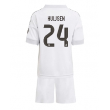 Real Madrid Dean Huijsen #24 Hjemmebanetrøje Børn 2025-26 Kortærmet (+ Korte bukser)