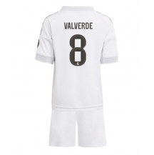 Real Madrid Federico Valverde #8 Hjemmebanetrøje Børn 2025-26 Kortærmet (+ Korte bukser)